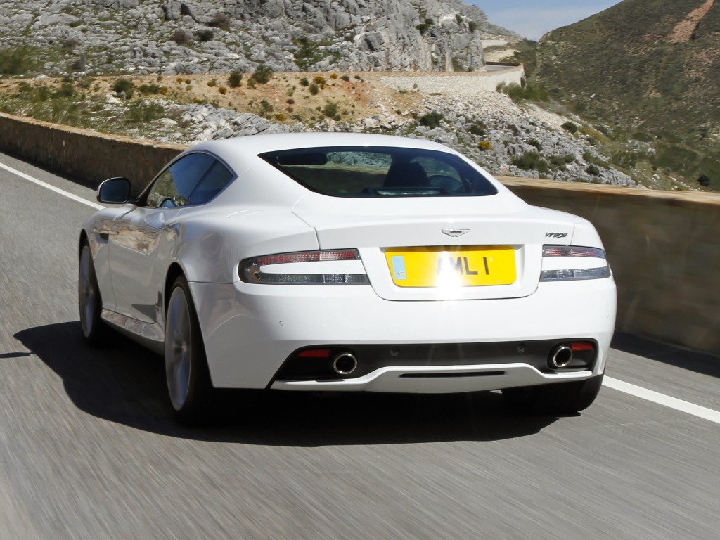 Aston Martin Virage (Automático)